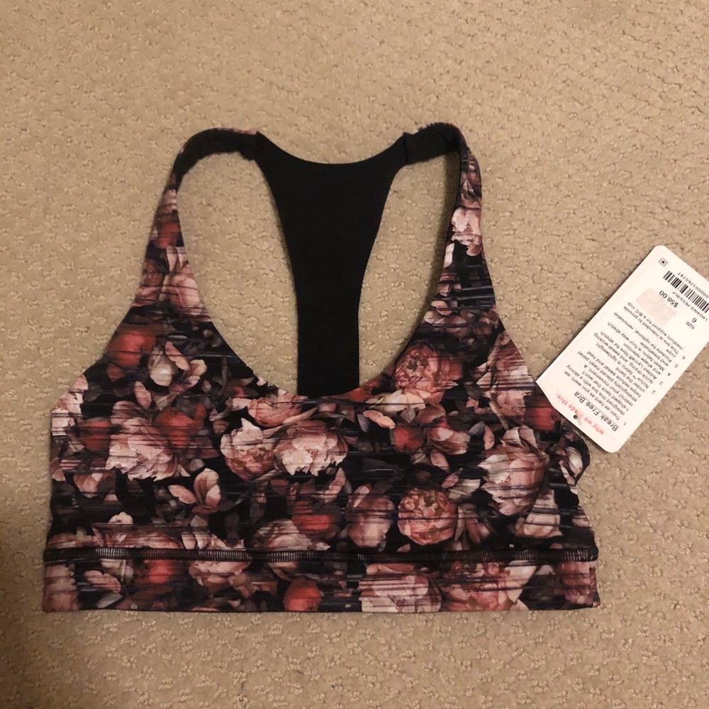 Lululemon NWT Break Free Bra size 6 matching set